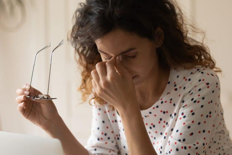 Qu’est-ce que la migraine ophtalmique et comment la soigner ?