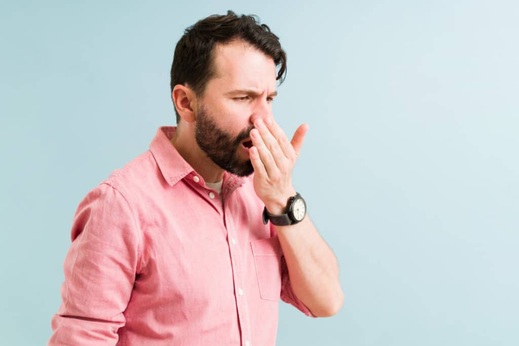 Qu'est-ce qui cause la mauvaise haleine ?