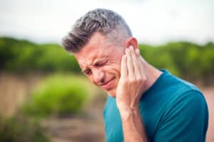 Comment éviter les sensations de pression dans les oreilles ?